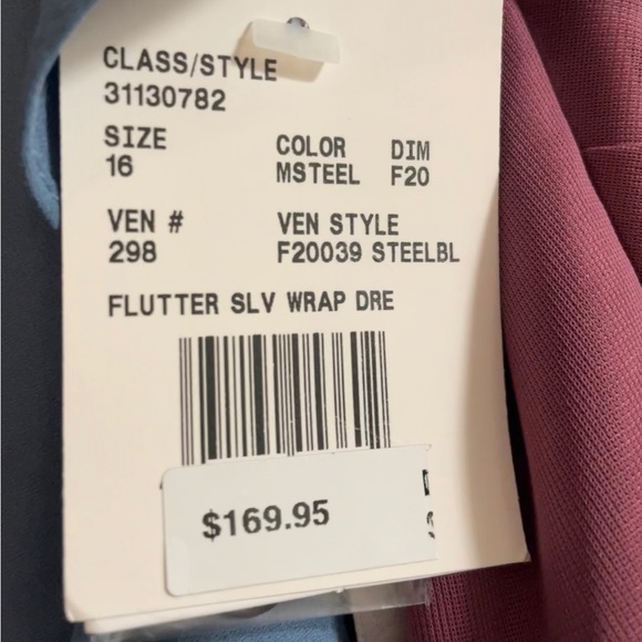 David's Bridal Wrap flutter sleeve bridesmaids dress Sz 16 - Picture 3 of 3